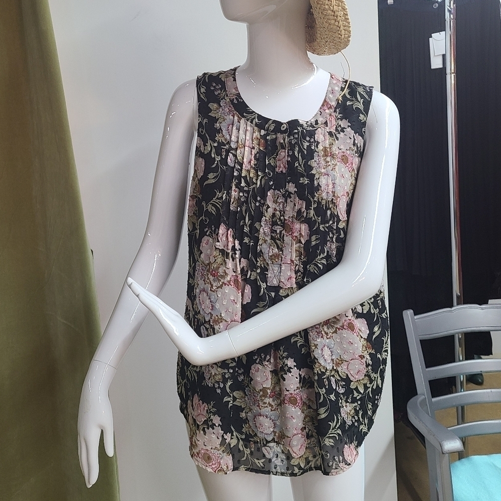 Daniel Rainn Floral Tank